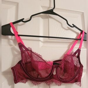 Victoria's Secret Bra - Size 34B